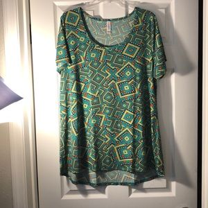 Lularoe Classic tee